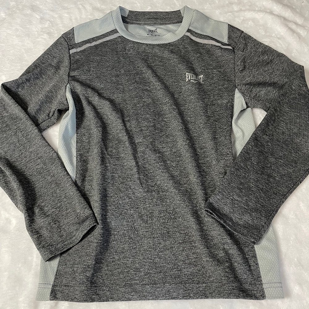 Everlast gray Youth M (10-12) long sleeve shirt